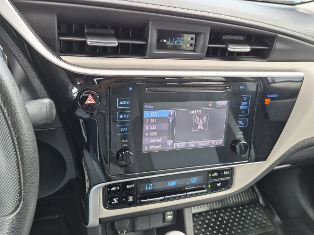Used 2019 Toyota Corolla LE FWD image 15