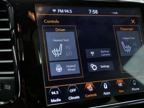 Used 2020 Jeep Grand Cherokee Limited AWD/4WD image 23
