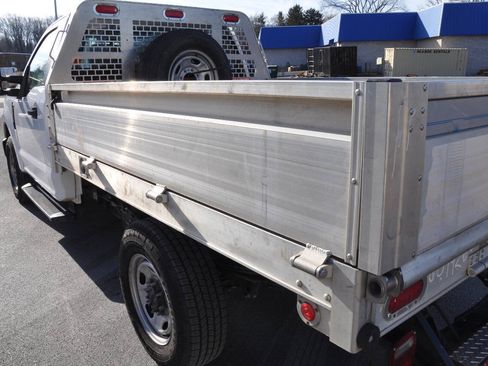 Used 2021 Ford F250 XL w/ Power Equipment Group RWD image 13