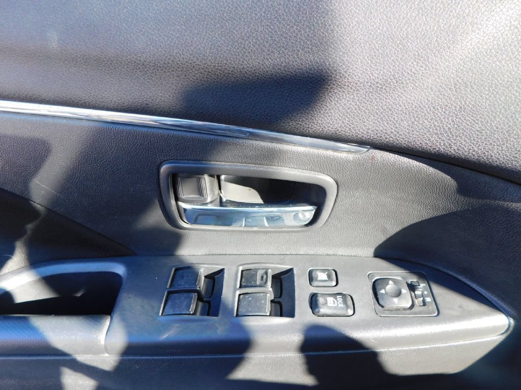 Used 2020 Mitsubishi Outlander Sport ES FWD image 25