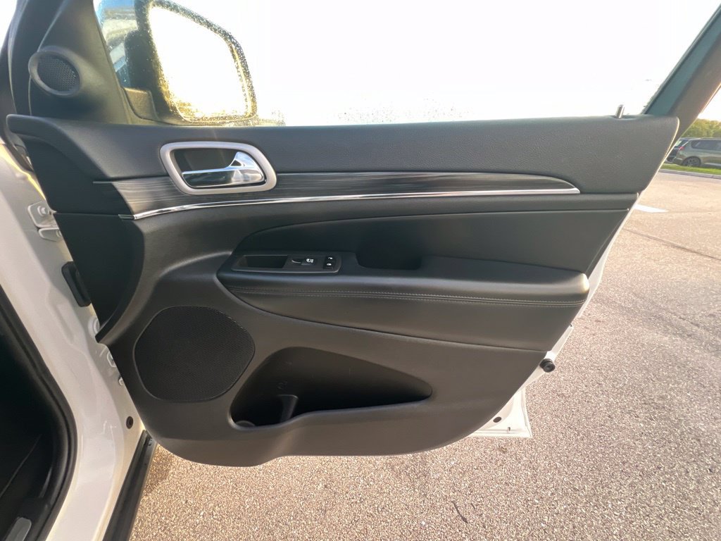 Certified 2020 Jeep Grand Cherokee Limited RWD image 23