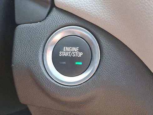 Certified 2022 Chevrolet Equinox LS image 24