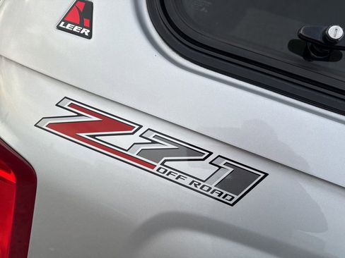 Used 2016 Chevrolet Silverado 1500 LTZ Z71 image 8