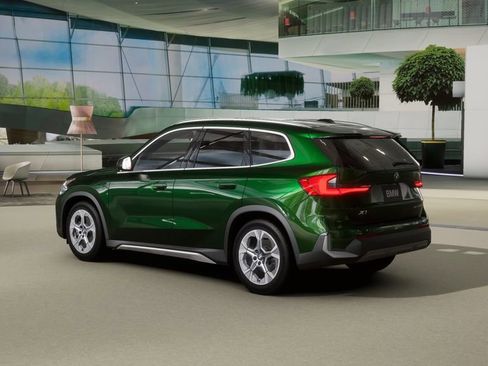 Used 2025 BMW X1 xDrive28i w/ Convenience Package image 29