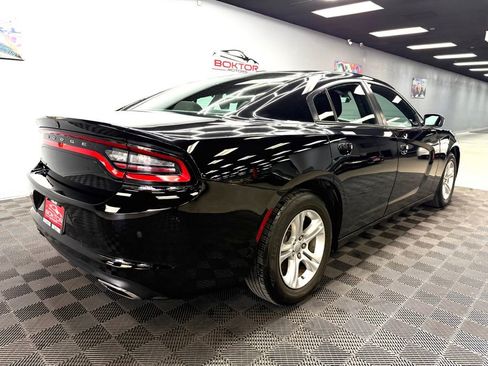 Used 2022 Dodge Charger SXT RWD image 14