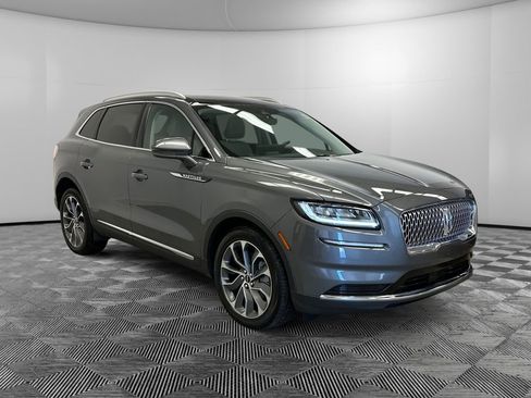 Used 2022 Lincoln Nautilus Reserve w/ Luxury Package image 7