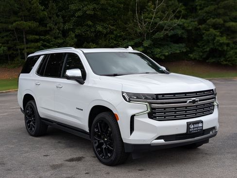 Used 2023 Chevrolet Tahoe Premier RWD image 11