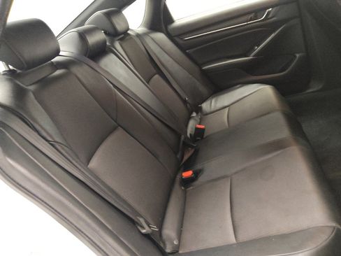 Used 2019 Honda Accord Sport image 19