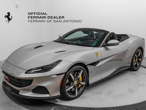Certified 2023 Ferrari Portofino M image 12