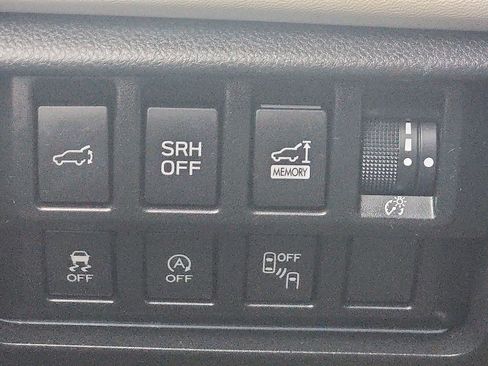 Used 2023 Subaru Forester Limited image 27