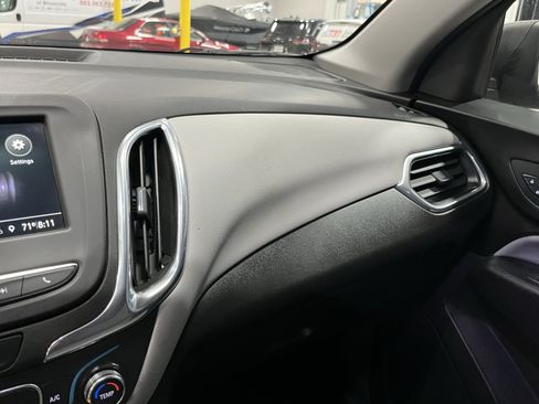 Used 2019 Chevrolet Equinox LS AWD/4WD image 23