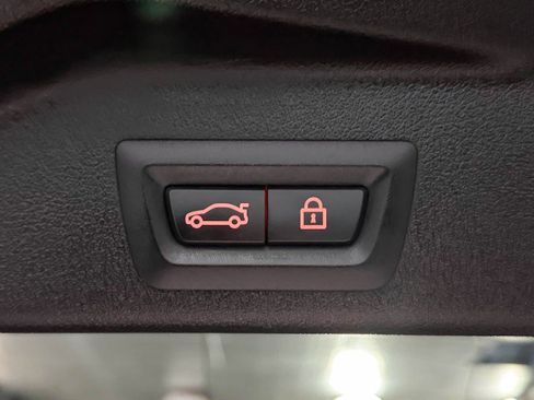 Used 2019 BMW X5 xDrive40i w/ Convenience Package image 40