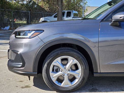 Used 2025 Honda HR-V LX image 8