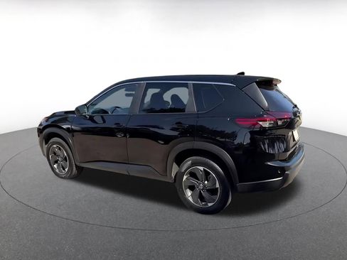 Used 2025 Nissan Rogue SV FWD image 10