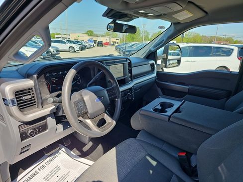 Used 2025 Ford F250 XLT AWD/4WD image 11