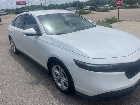 Used 2024 Honda Accord LX image 2