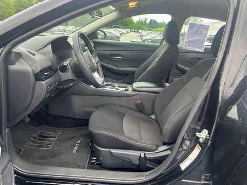 Used 2024 Nissan Sentra SV FWD image 6
