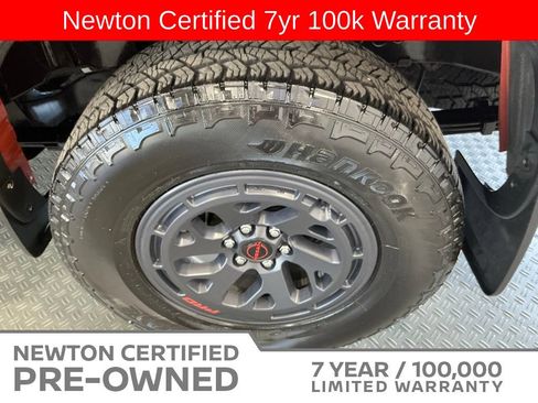 Used 2025 Nissan Frontier PRO-4X AWD/4WD image 41