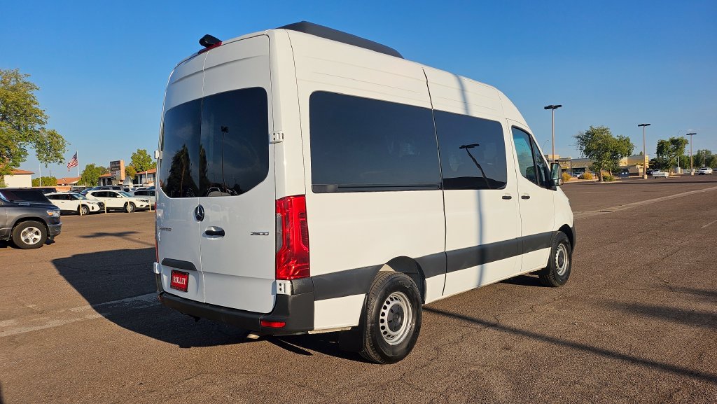 Used 2024 Mercedes-Benz Sprinter 2500 image 10