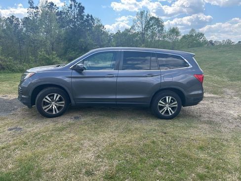 Used 2017 Honda Pilot EX-L image 4