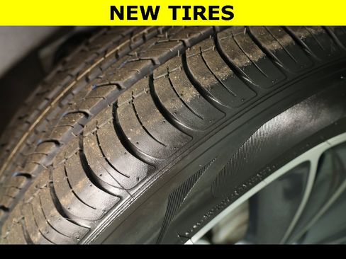 Used 2021 Buick Encore GX Select image 4