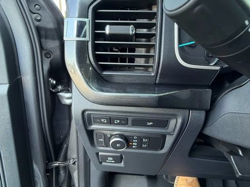 Used 2022 Ford F150 XLT w/ Equipment Group 302A High AWD/4WD image 18