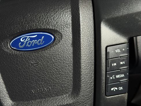 Used 2017 Ford Expedition XLT AWD/4WD image 17