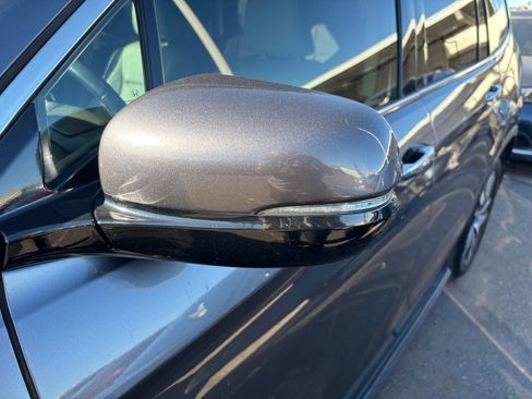 Used 2016 Honda Pilot Elite image 8