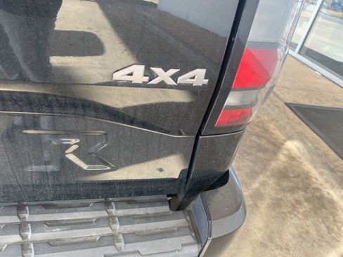 Used 2022 Nissan Frontier S image 7
