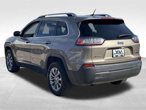 Used 2019 Jeep Cherokee Latitude Plus w/ Comfort/Convenience Group image 25