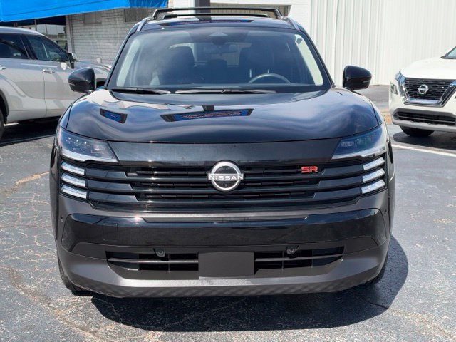 Used 2026 Nissan Kicks SR w/ Cold Weather Package AWD/4WD image 2