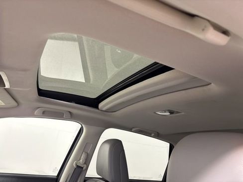 Used 2016 Honda CR-V Touring image 6