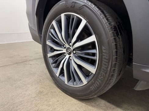 Used 2023 INFINITI QX60 Sensory image 16
