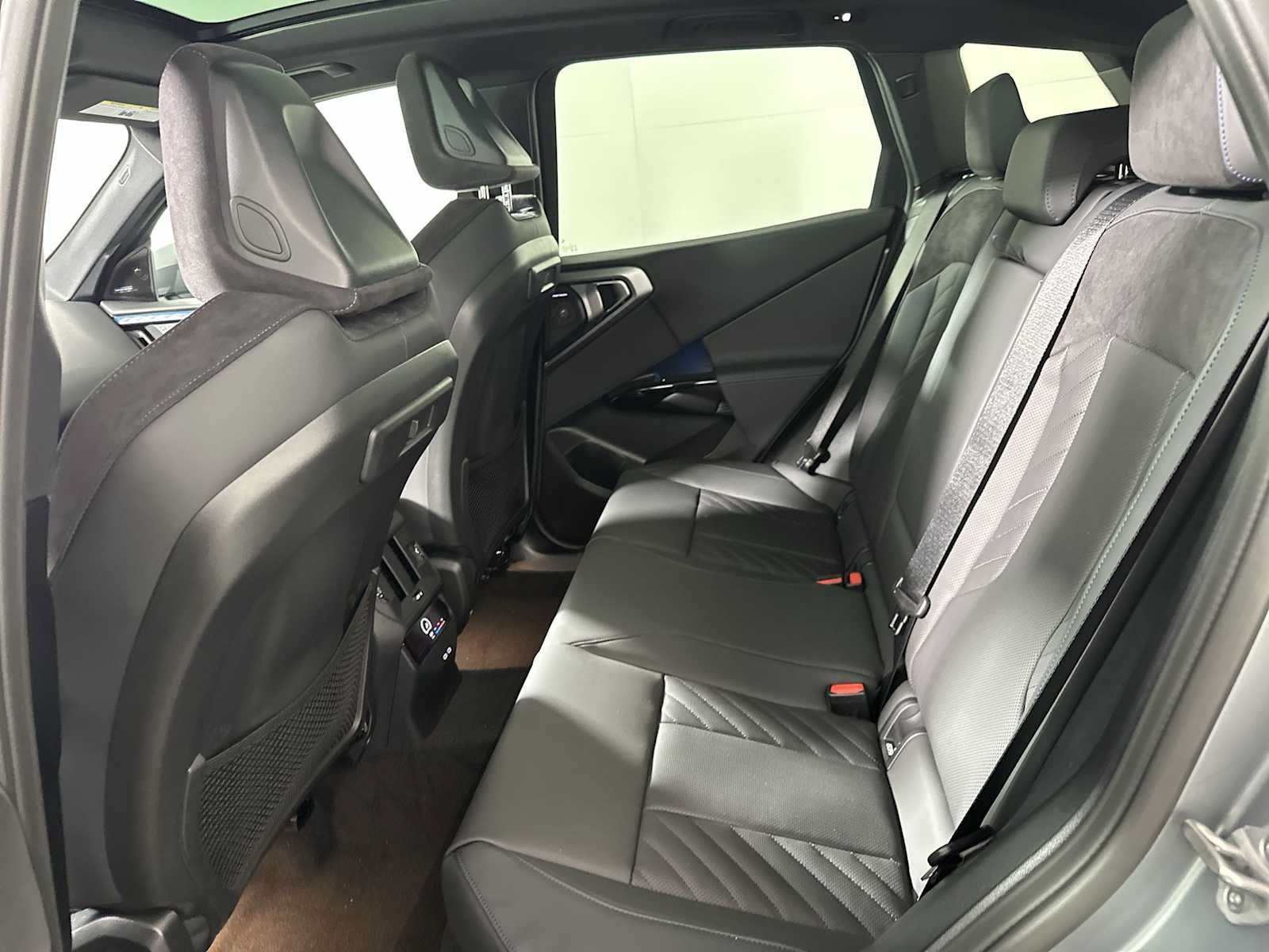 New 2026 BMW X3 xDrive30i AWD/4WD image 19