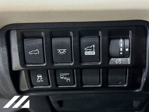 Used 2022 Subaru Ascent Touring w/ Popular Package #2A image 10