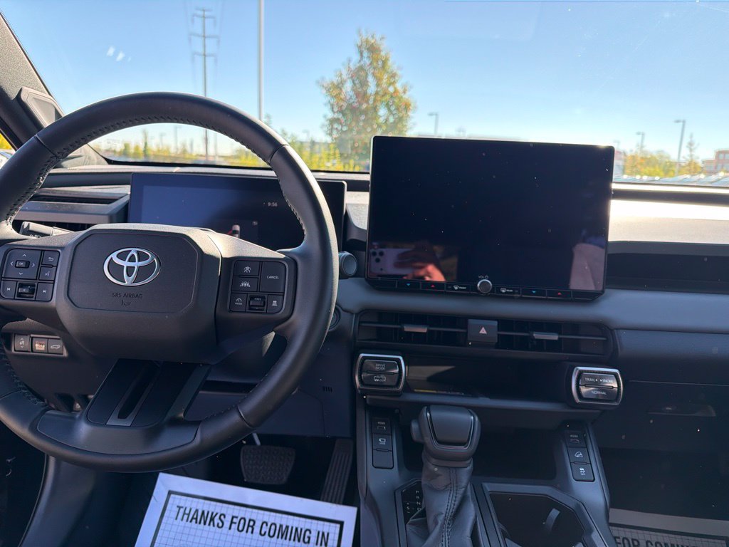 Used 2026 Toyota RAV4 XSE w/ Weather Package AWD/4WD image 27