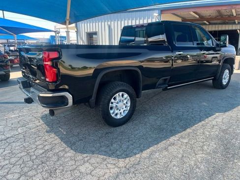 Used 2024 Chevrolet Silverado 3500 LTZ w/ LTZ Premium Package AWD/4WD image 4