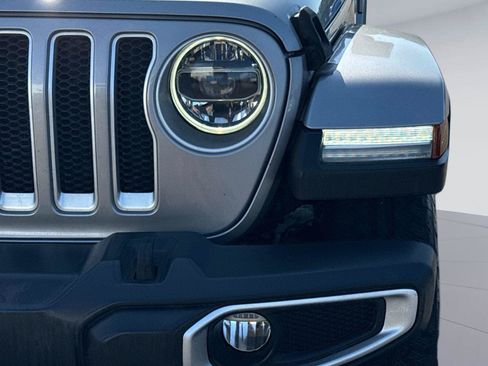 Used 2020 Jeep Wrangler Unlimited Sahara w/ LED Lighting Group AWD/4WD image 10