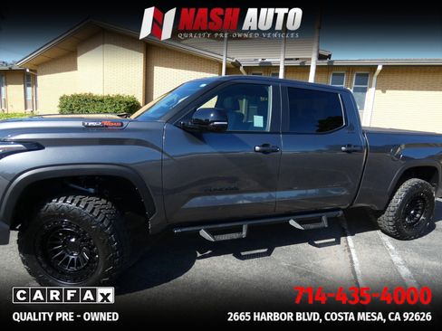 Used 2025 Toyota Tundra Limited AWD/4WD image 86