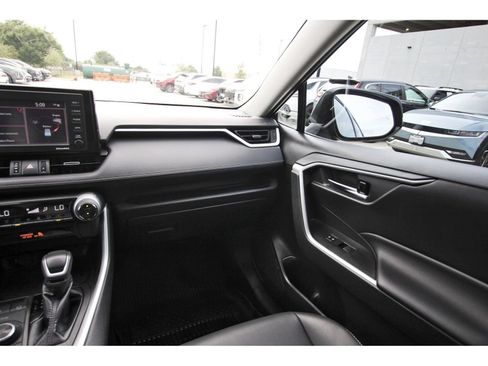 Used 2021 Toyota RAV4 XLE Premium AWD/4WD image 12