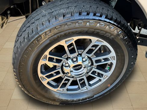 Used 2024 Ford F250 Limited w/ FX4 Off-Road Package AWD/4WD image 12