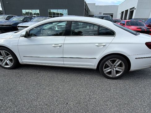 Used 2013 Volkswagen CC Sport FWD image 11