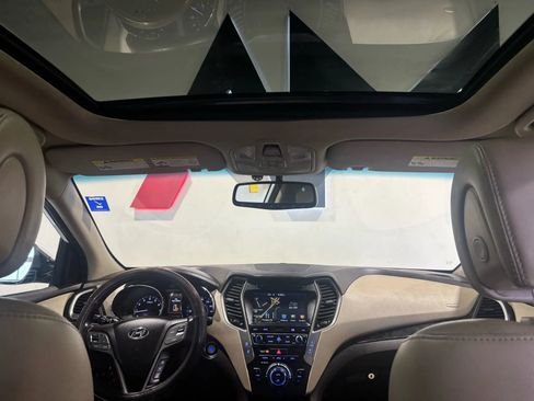 Used 2017 Hyundai Santa Fe Sport w/ 2.4L Tech Package 04 image 20