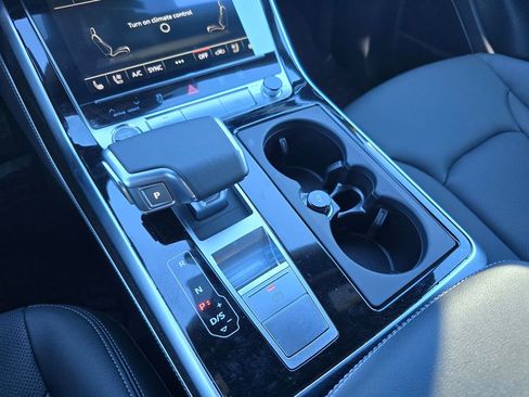 New 2026 Audi Q8 Premium Plus image 17
