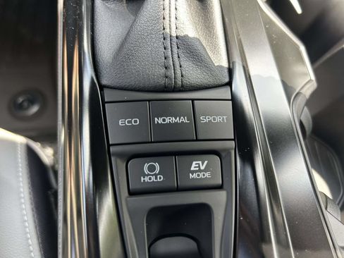 New 2026 Toyota Camry SE FWD image 21