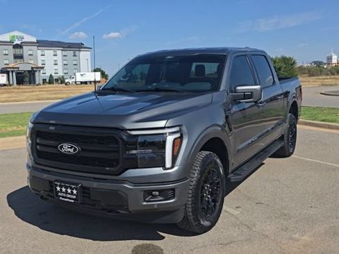 Used 2025 Ford F150 Lariat AWD/4WD image 3