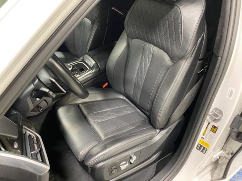 Used 2022 BMW X6 M50i w/ Executive Package image 16