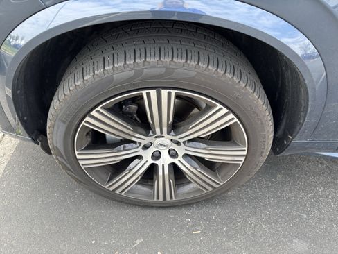 Used 2024 Volvo XC90 B6 Ultimate w/ Protection Package Premier image 14