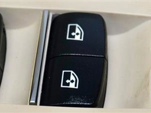 Used 2018 BMW 540i image 42