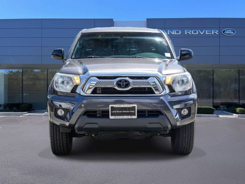 Used 2015 Toyota Tacoma PreRunner w/ SR5 Package RWD image 2